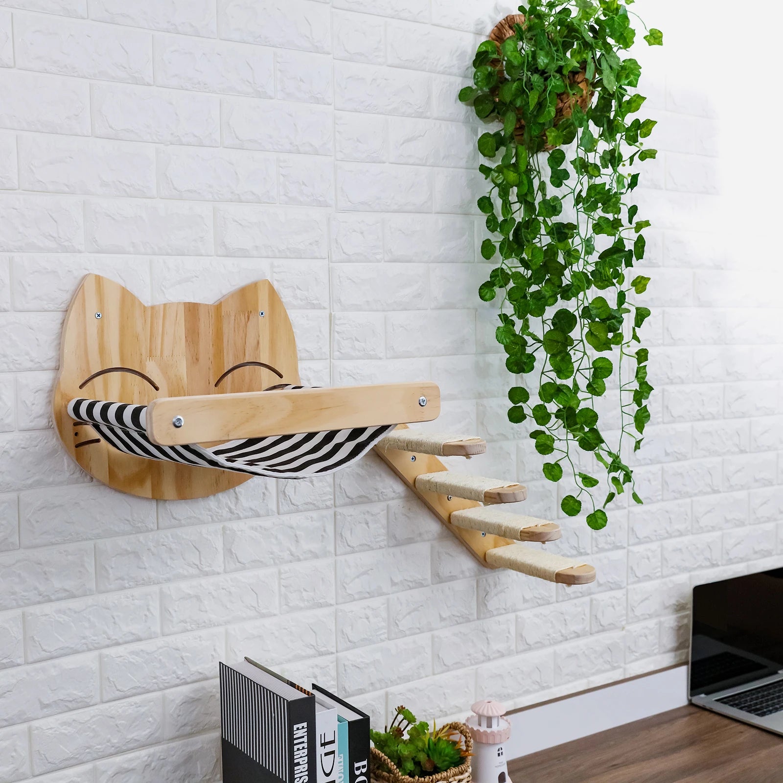 Wall-Mounted Cat Hammock Bed